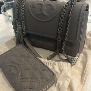 BRAND NEW TORY BURCH FLEMING MATTE CONVERTIBLE SHOULDER BAG